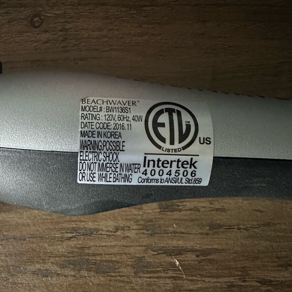 Beachwaver S1 Series Rotating Curling Iron. 1” Ceramic Barrel. - Picture 5 of 5